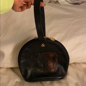 Pinky & Dianne hand purse